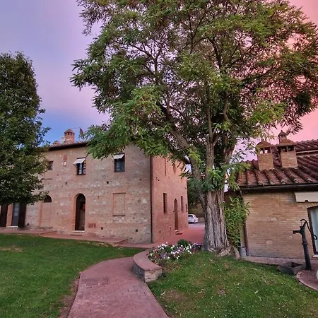 Il Rifugio Del Falconiere Sovicille Exterior photo